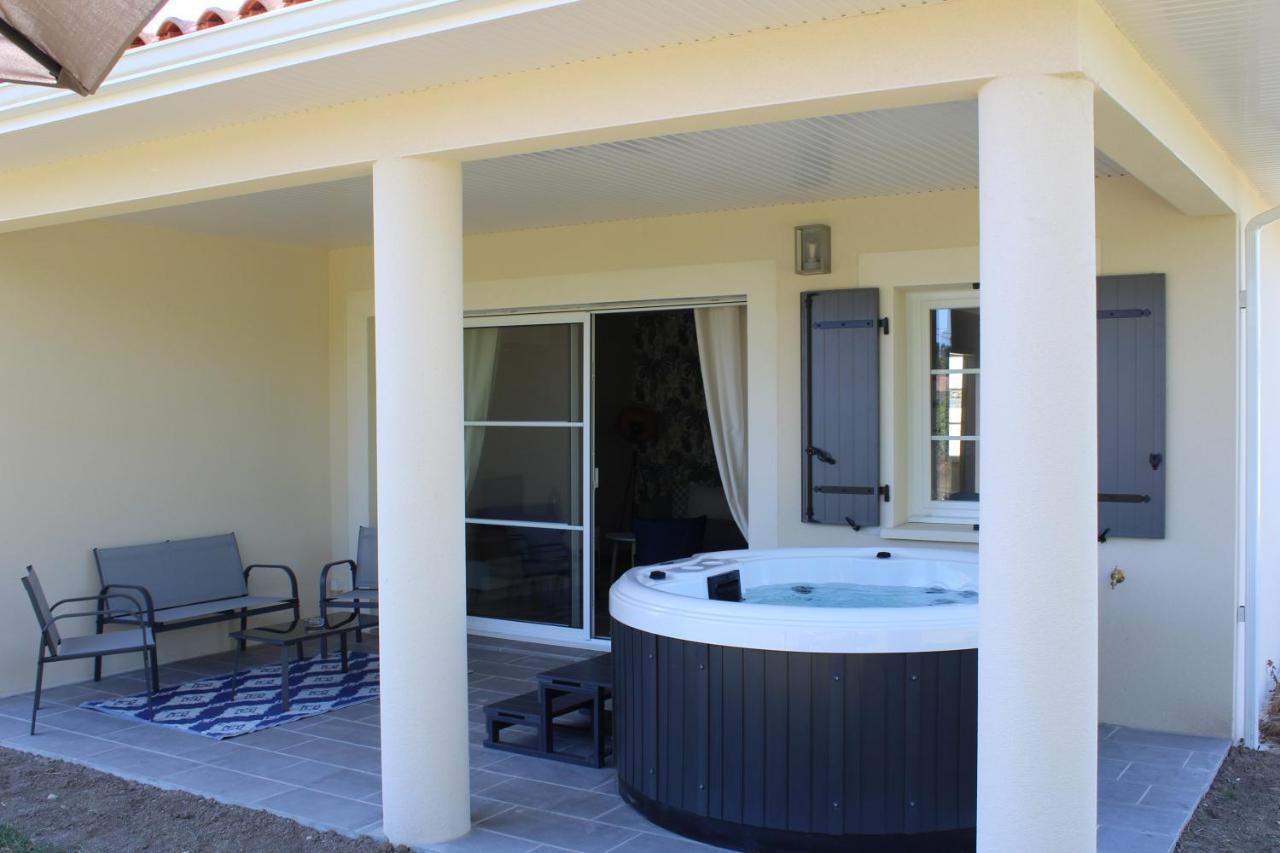 Gite Lou, Gite Famille Et Bien Etre Avec Jacuzzi Fontenay-le-Comte Exterior foto